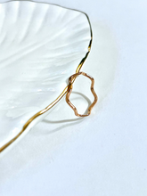 Load image into Gallery viewer, 14K Solid Gold Handmade Thin Zigzag Wave Ring Band