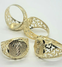 Load image into Gallery viewer, 10k Solid Yellow Gold Round Initial Letter Signet Ring Alphabet A-Z Size 7.5-13