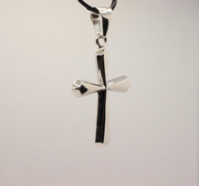 Load image into Gallery viewer, 925 Sterling Simple Beveled Edge Rhombus-Shape Cross Pendant