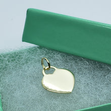 Load image into Gallery viewer, 14K Gold Plain Simple Heart Pendant Disc Pendant Charm 13.5mmX16mm / 1.5grams