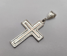 Load image into Gallery viewer, 925 Sterling Silver Outline Diamond Cut Cross Pendant 1 1/4 Inch Tall (31mm)