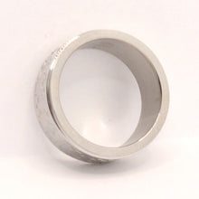 Load image into Gallery viewer, Stainless Steel Flat Simple Jigsaw Puzzle Pattern Wedding Band Ring 8mm