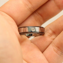 Load image into Gallery viewer, Tungsten Carbide Round Diamond Beveled Ceramic Edge Wedding Band Ring 6mm