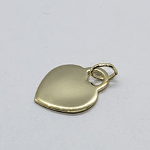 Load image into Gallery viewer, 14K Gold Plain Simple Heart Pendant Disc Pendant Charm 13.5mmX16mm / 1.5grams