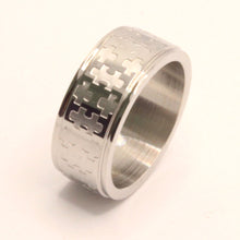 Load image into Gallery viewer, Stainless Steel Flat Simple Jigsaw Puzzle Pattern Wedding Band Ring 8mm