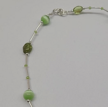 Load image into Gallery viewer, 925 Sterling Silver Anklet with Natural Peridot Stone Nuggets Green Cateye Beads