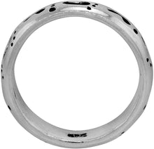 Load image into Gallery viewer, 3mm Sterling Silver Footprints in The Sand Stackable Ring 1/8 inch Sizes 6 to 10