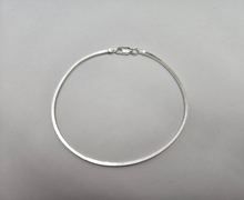 Load image into Gallery viewer, 925 Sterling Silver Thin Square Snake Chain Necklace Bracelet 1.8mm 7" to 30"