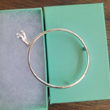 Load image into Gallery viewer, Sterling Silver 1 Onza Plata Libertad Bezel 36 mm Coins Prong Back Square Edge