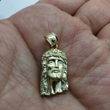 Load image into Gallery viewer, Authentic 10K Yellow Gold Diamond Cut Jesus Face Pendant 5 Sizes Left Right