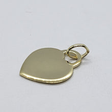 Load image into Gallery viewer, 14K Gold Plain Simple Heart Pendant Disc Pendant Charm 13.5mmX16mm / 1.5grams