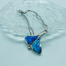 Load image into Gallery viewer, Sterling Silver Synthetic Opal Whale Tail Bracelet Women lobster lock