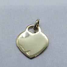 Load image into Gallery viewer, 14K Gold Plain Simple Heart Pendant Disc Pendant Charm 13.5mmX16mm / 1.5grams