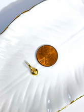 Load image into Gallery viewer, 14K Yellow Gold Simple Tiny Dainty Heart Pendant