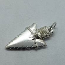 Load image into Gallery viewer, 925 Sterling Silver Arrowhead Pendant High Quality Nickel Free 1 1/4 inch 5grams