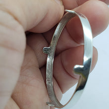Load image into Gallery viewer, 925 Sterling Silver Silver Eagle Bezel 41 mm Coins Prong Back Diamond Cut 1 oz