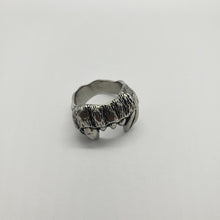 Load image into Gallery viewer, Surgical Stainless Steel Fangs Biker Ring for Men 3/4 inch 20mm Size 9 to 15