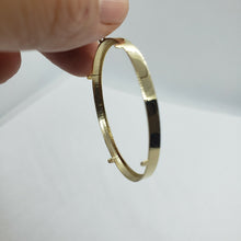 Load image into Gallery viewer, 14k Yellow Real Gold Coin Edge Holder Bezel 38.2 mm Pendant for Egle Pesos Coin