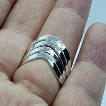 Load image into Gallery viewer, Sterling Silver Wire Wrap Ring Hammered Curves Bypass Handmade 1 1/8in Size 6~10