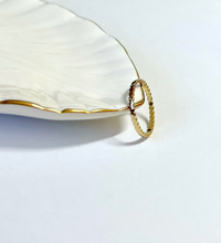 Load image into Gallery viewer, 14K Solid Gold Handmade Flat Circle Ring Band