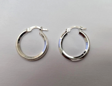 Load image into Gallery viewer, 2mm Thick Sterling Silver 18mm Endless Hoop Earrings 3/4 inch Round Ageless