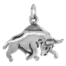 Load image into Gallery viewer, 925 Sterling Silver Charging Bull Pendant Oxidized Finish 1 (25mm) Inch Tall
