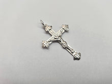 Load image into Gallery viewer, 925 Sterling Silver Leafy Edge Crucifix Cross Pendant 1 1/4 Inch (31mm) Tall