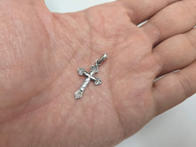 Load image into Gallery viewer, 925 Sterling Silver Budded Cross Pendant Oxidized Finish 1 Inch (25mm) Tall