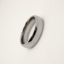 Load image into Gallery viewer, Tungsten Carbide Smooth Domed Mirror Polish Finish Wedding Band Thumb Ring 6mm
