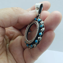 Load image into Gallery viewer, Sterling Silver Quarter Dollar Bezel 24 mm Coins Prong Back Flower Edge Amethyst