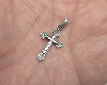 Load image into Gallery viewer, 925 Sterling Silver Budded Cross Pendant Oxidized Finish 1 Inch (25mm) Tall