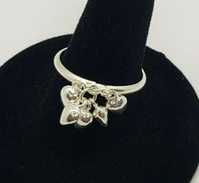 Load image into Gallery viewer, 925 Sterling Silver Dangling Heart Charms Toe Ring for Foot Beach Sizes 3-10.5
