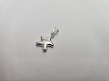 Load image into Gallery viewer, 925 Sterling Silver Plain Rounded Hollow Star Pendant 1/2 (13mm) Inch Tall
