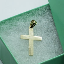 Load image into Gallery viewer, 10K Yellow Gold High Polish Simple Flat Cross Charm Pendant Crucifix 3 Sizes
