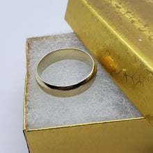 Load image into Gallery viewer, 14K Solid Gold 6mm Plain Wedding Band Yellow White Sizes5-11 [Free engraving]
