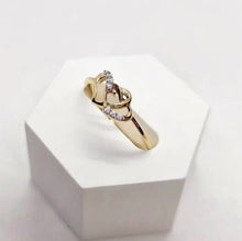 Load image into Gallery viewer, 10K Gold Interlocked Double Hearts Ring Women Size 5 - 9
