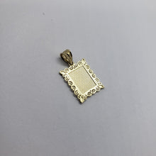 Load image into Gallery viewer, Authentic 14K Gold Plate Initial Alphabet Letter Pendant with/without Box Chain
