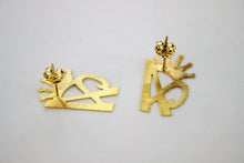 Load image into Gallery viewer, 10K Yellow Gold Handmade Initial Earrings Diamond Cut with Crown Letters A~Z
