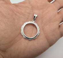 Load image into Gallery viewer, 925 Sterling Silver 5 Cent Nickel Coin Bezel Bamboo Shape Edge 21mm Prong Back
