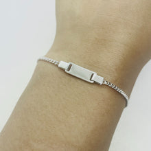 Load image into Gallery viewer, 925 Sterling Silver Children Square ID Bracelet Figaro link baby sizes 5 - 6inch
