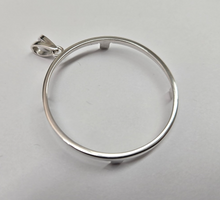 Load image into Gallery viewer, 925 Sterling Silver 1Onza Plata Libertad Bezel 36 mm Coins Prong Back Round Edge
