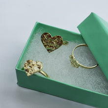 Load image into Gallery viewer, 10K Yellow Solid Gold Flat Heart Nugget Ring Small Medium Large Ring Size 3-11
