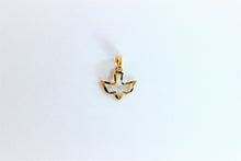 Load image into Gallery viewer, 10K Yellow Gold Dove Bird Diamond Cut Pendant Charm
