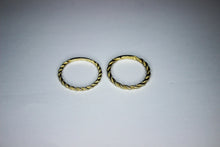 Load image into Gallery viewer, 10K Solid Yellow Gold Rope Ring Band 1.5mm and 2mm

