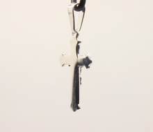 Load image into Gallery viewer, 925 Sterling Silver Dainty Detailed Budded Crucifix Cross Pendant
