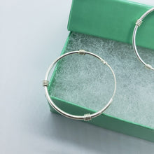 Load image into Gallery viewer, 925 Sterling Silver Bali Style Endless Hoop Earrings 1" Diameter 1mm Thin Tube
