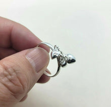 Load image into Gallery viewer, 925 Sterling Silver Dangling Heart Charms Toe Ring for Foot Beach Sizes 3-10.5
