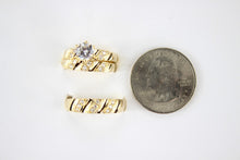 Load image into Gallery viewer, Authentic 14K Yellow Gold Wedding Ring Band Set Size 7-11
