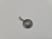 Load image into Gallery viewer, 925 Sterling Silver Large Round Celtic Dara Knot Pendant 1 (25mm) Inch Tall
