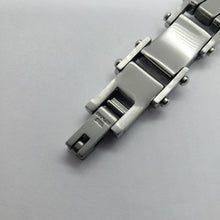 Load image into Gallery viewer, Stainless Steel Cable and Black Carbon Fiber Bracelet High Quality For Men 1/2in
